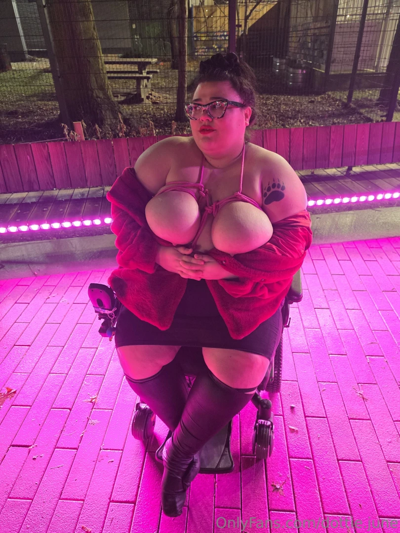 Big girl in the city part 3 