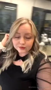 Got my hair done todaaaaay i love a new hair do