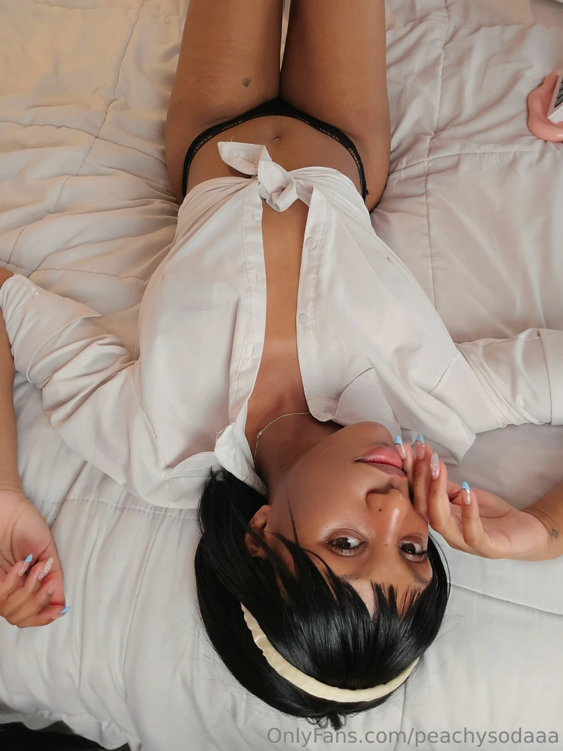 Catch me on stream rn link in bio 