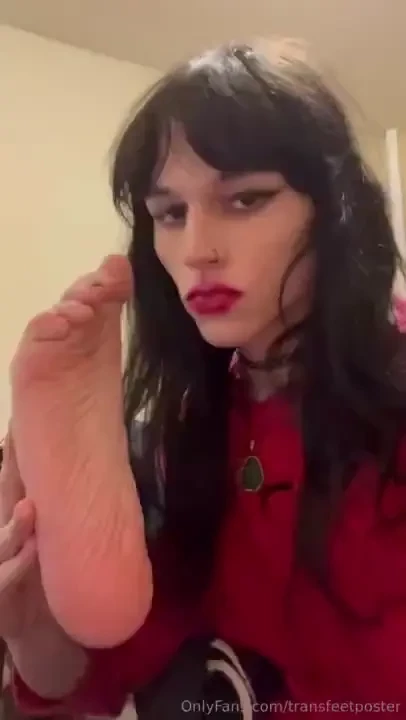 Here s some lil snippets of my feet lmk what u think and hmu for part 1 