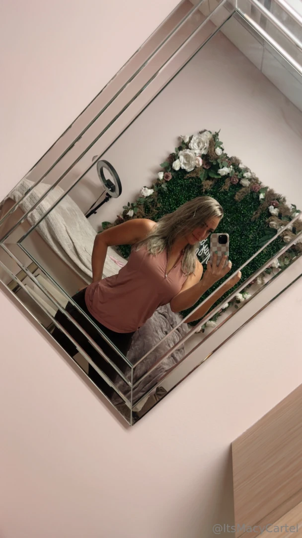 It s a self care kind of day hoping you can take care of me next loves 