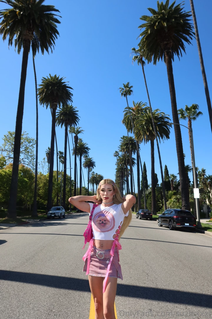 I m finally here hi american boys i m so happy to be in usa right now 