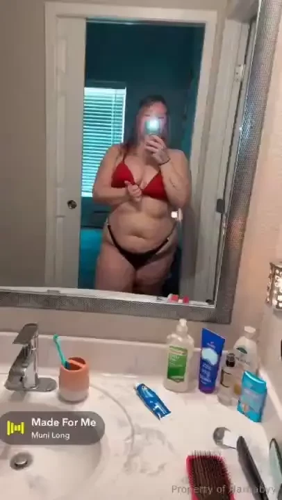 Mommy ready to play wanna sext or video chat baby 