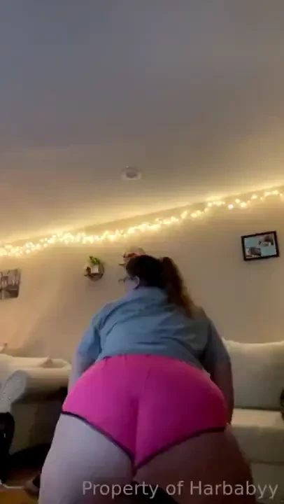 Some ass shaking with your morning coffee who needs help with some 
