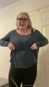 sweetassugar699 - Old tight clothes try on im not the only one in denial 