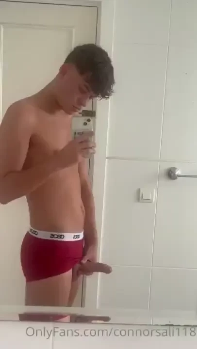 I just want too he slapping my cock on your face right now 