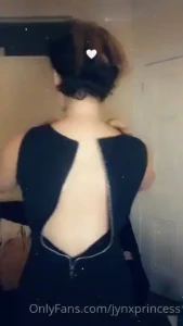 Just simple end of the day side boob