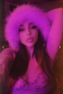 Kinky brunette loves solo sessions and takes requests for pics xxx part 3