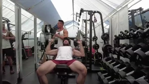 I pumped up chest with hancrossxxx check us out getting a little