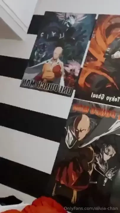 I just added two more wallpapers on my wall and this one s are one 