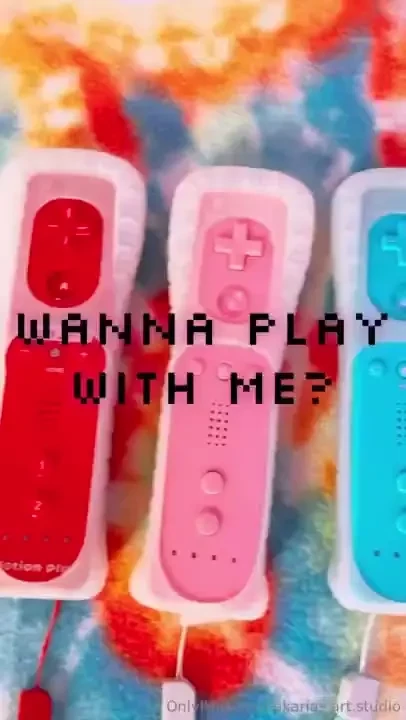 New set wanna watch me attempt to play mario kart with a vibrator tied 