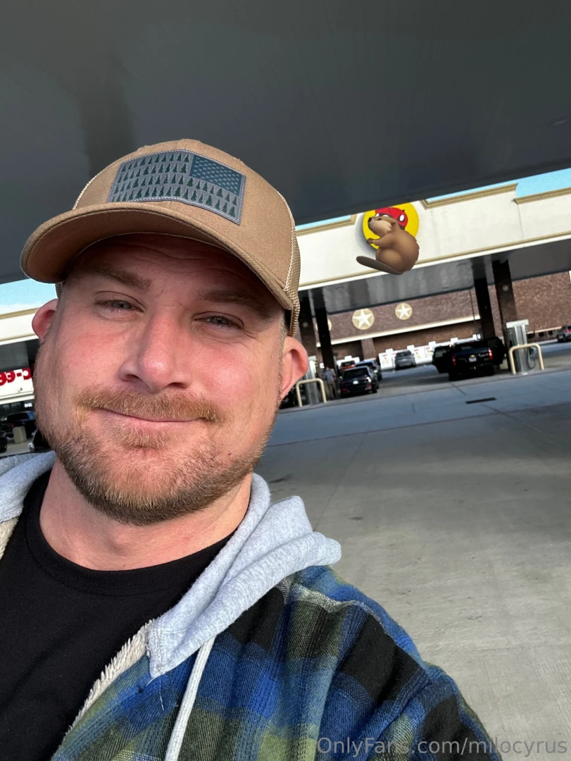 For some reason these bathrooms make me want to show off my part 1 