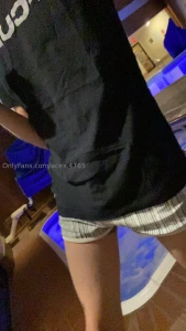 Who wants to meet me in the hot tub part 2