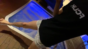 Who wants to meet me in the hot tub part 1