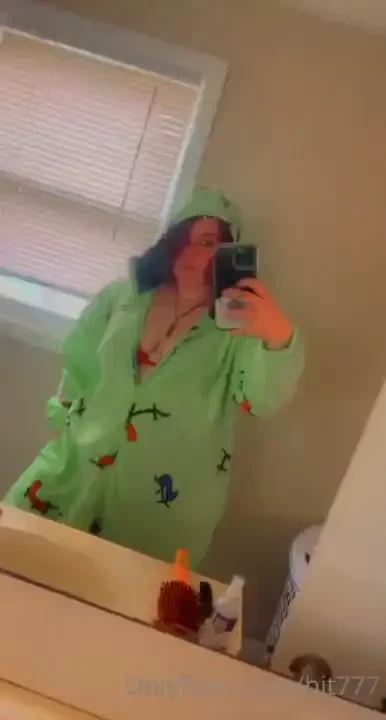 How do u like my costume part 3 