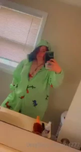 How do u like my costume part 3