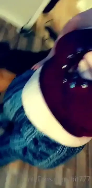 I feel like such a bad b when my hairs up pull that pony tail daddy 