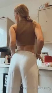 Sorry i didn t post this morning guys i was too busy making breakfast