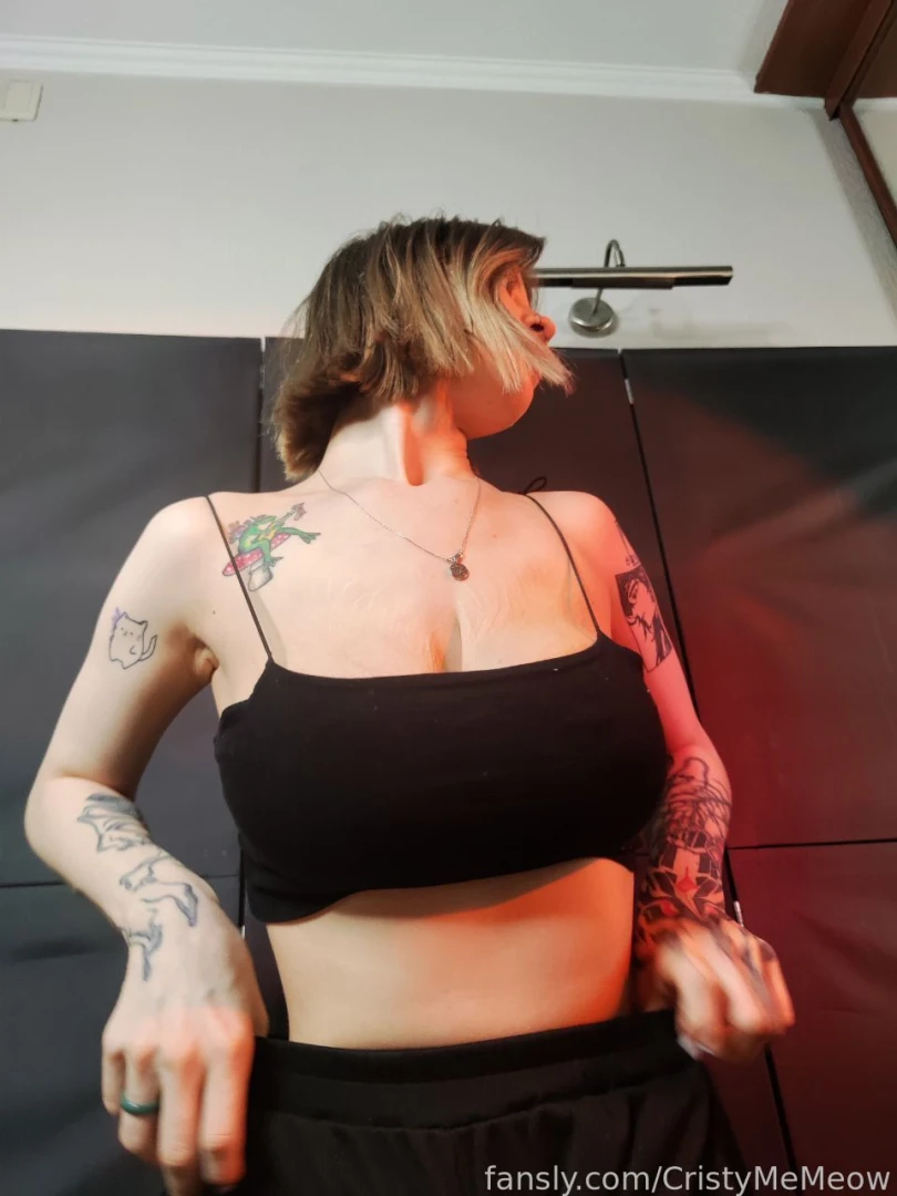 Sfw tease 