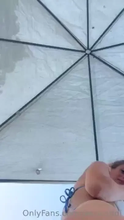 I hope u got a big nose so i can feel something 