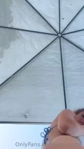 I hope u got a big nose so i can feel something