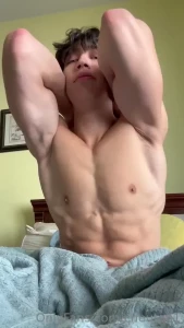 Morning hair and face i look kinda dead lolll