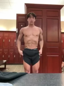 More la fitness flexing part 1