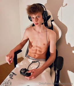 I like to hang out playing computer games sometimes how about keeping