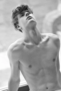 Your support keeps me extra motivated and a little less dressed tip me