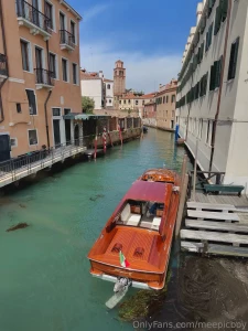 What happens in venice stays in venice the same in my private messages