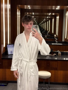 It s a super great day today