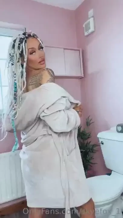 Watch me strip part 9 