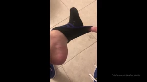 Gym shoe sock removal 1min clip