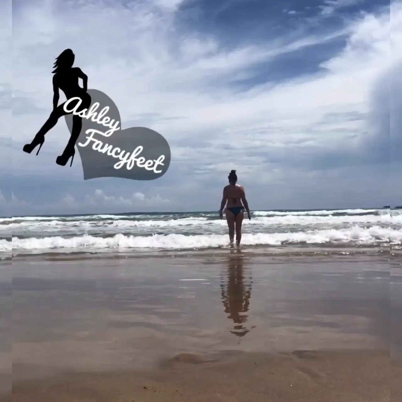 Beachlife gettingwet 