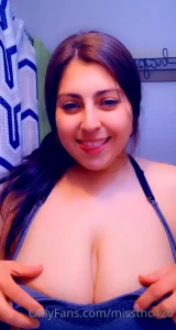 My vip page needs you titties will be posted all day tomorrow https