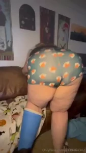 I m still rocking my cast and my boot for another four weeks at least