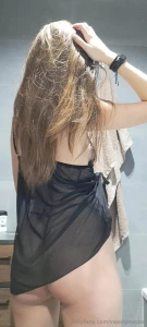 Ierne erotick pr dlo po sprche dokonal za iatok d a black lingerie