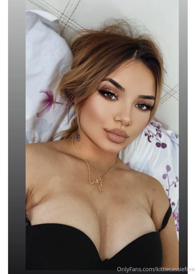 I m waiting you on my page to subscribe and get my photos because u part 1 