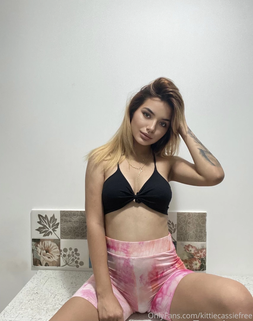 Helllo there if u wanna have some fun with me check my bio and let s part 2 