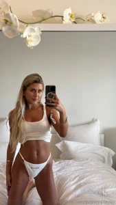 If you walked in right now would you pull me close or just watch me part 1