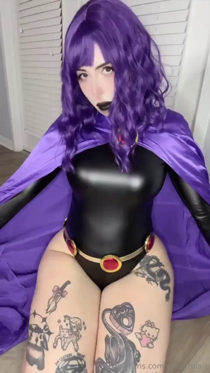 Raven swipe to the end to see something super spicy - 