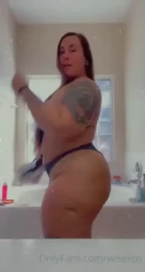 Some boob bouncing for titty tuesday