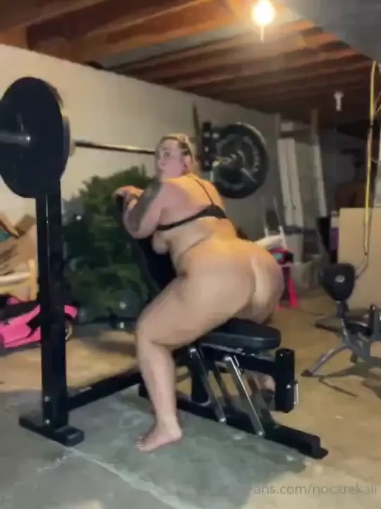 The sounds this ass makes think about it slamming down on that dick 