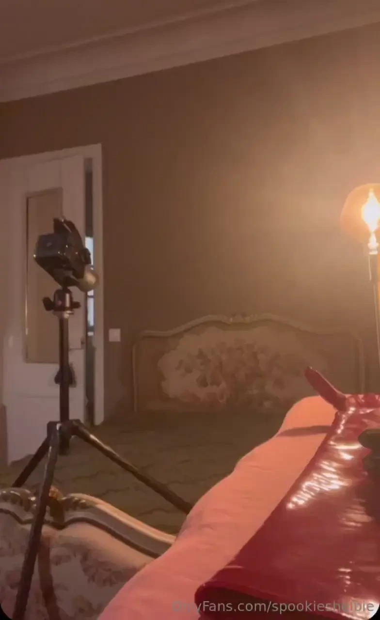 Oh dolly short story time a guy i met on tinder came over while i was 