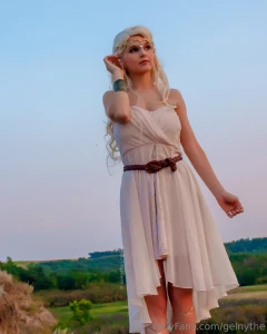 Going through my backlog and trying to decide which photoset to post part 1