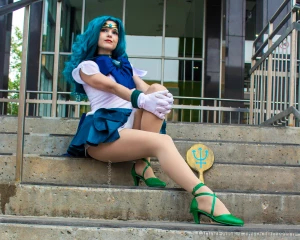 Going through my backlog and trying to decide which photoset to post part 4