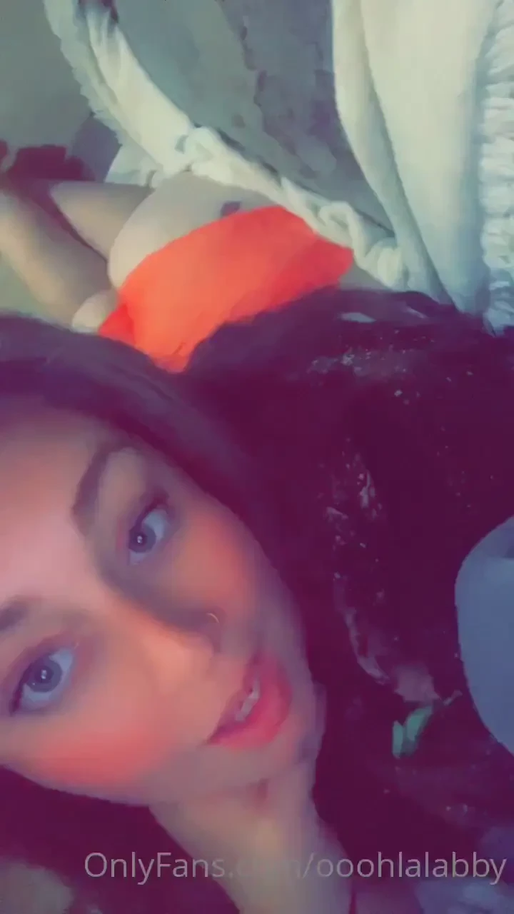 I m the kind-of girl that likes to play for hours 