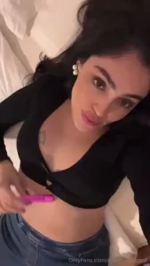 Probando juguetes para darles tips