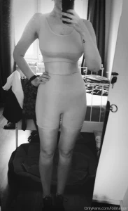 Babes summer started i ve been into hiit for the past 8 weeks and