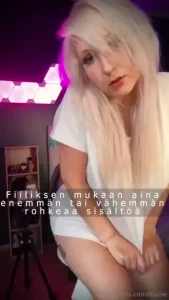 Tykk sitte edellisest videosta joten t ss lis ja ehk nautin itsekin